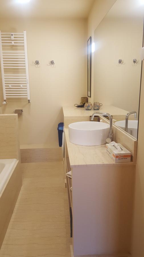 Hospitality Centrum - Magheru Bukarest Exteriör bild